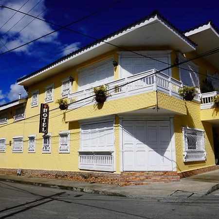 Casa Hotel Las Orquideas 시르카시아 외부 사진