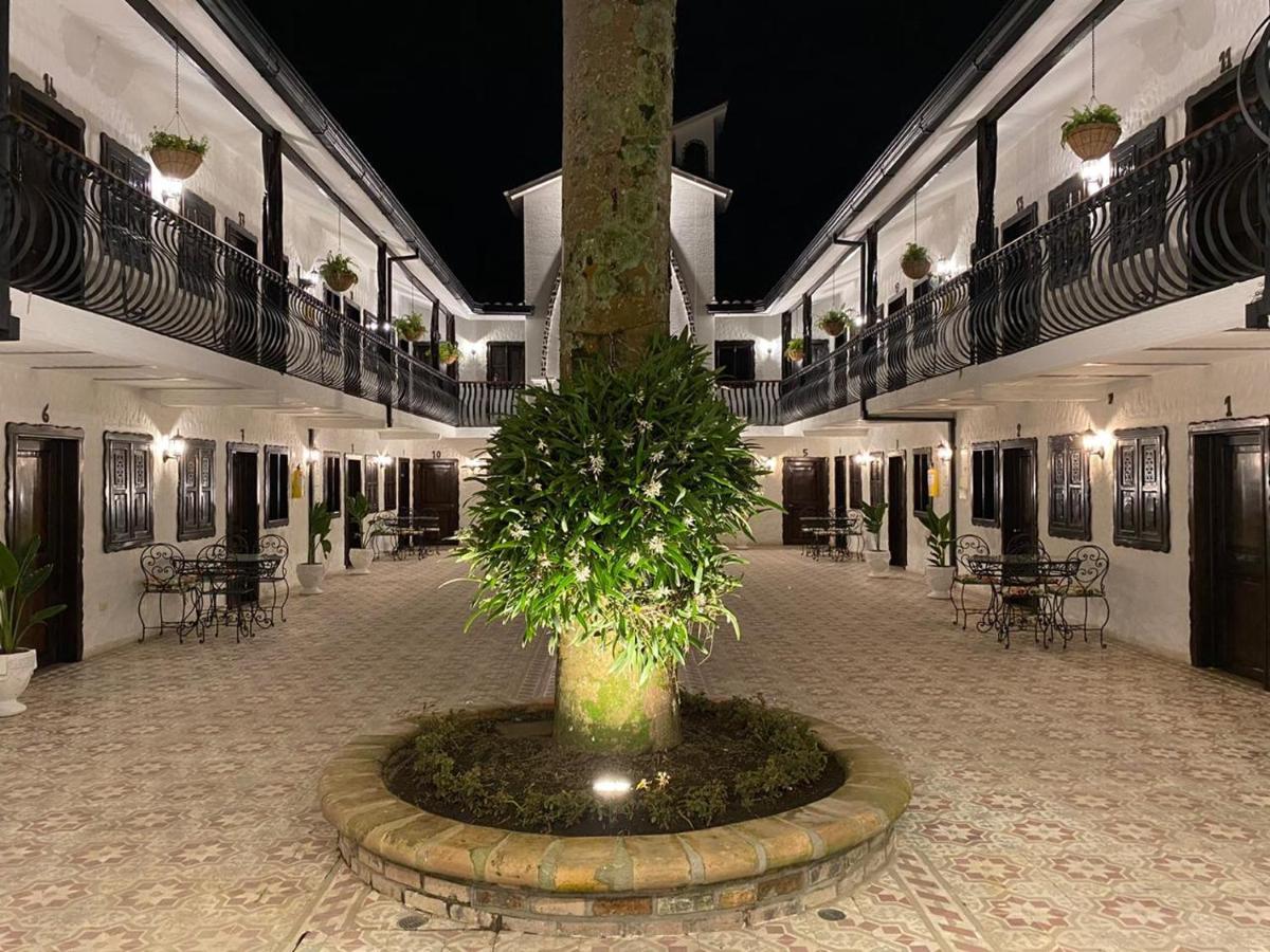Casa Hotel Las Orquideas 시르카시아 외부 사진