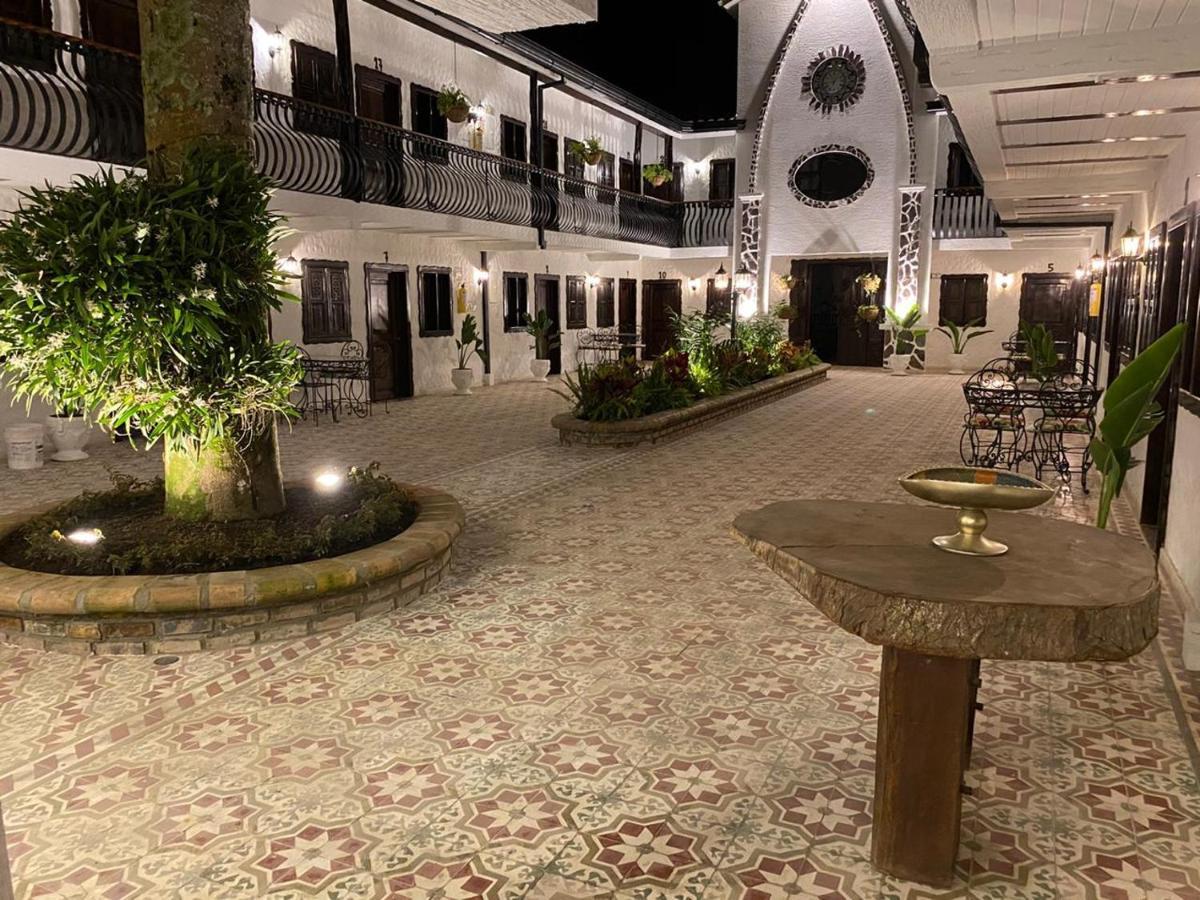 Casa Hotel Las Orquideas 시르카시아 외부 사진