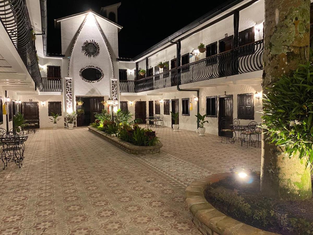 Casa Hotel Las Orquideas 시르카시아 외부 사진