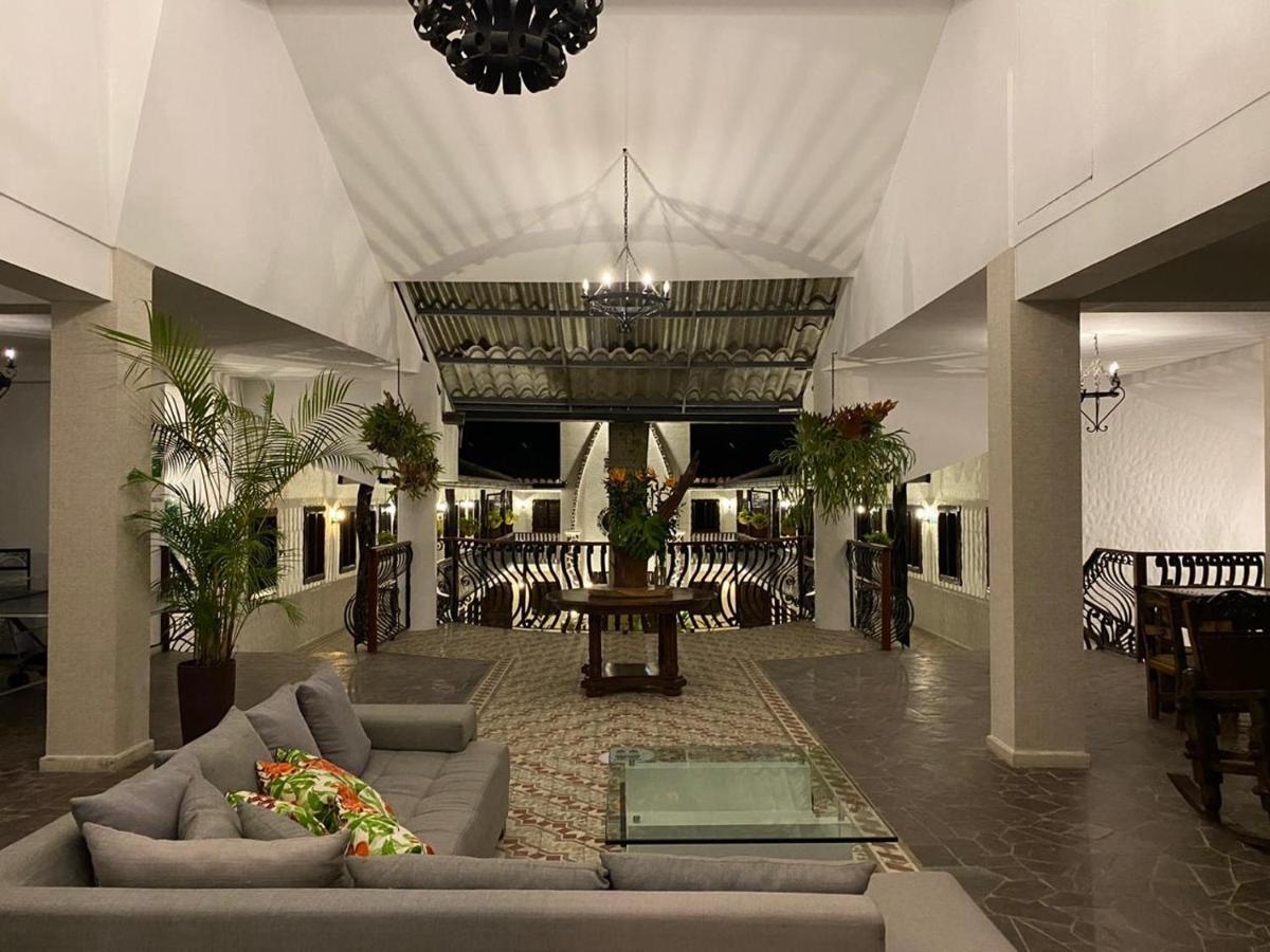 Casa Hotel Las Orquideas 시르카시아 외부 사진