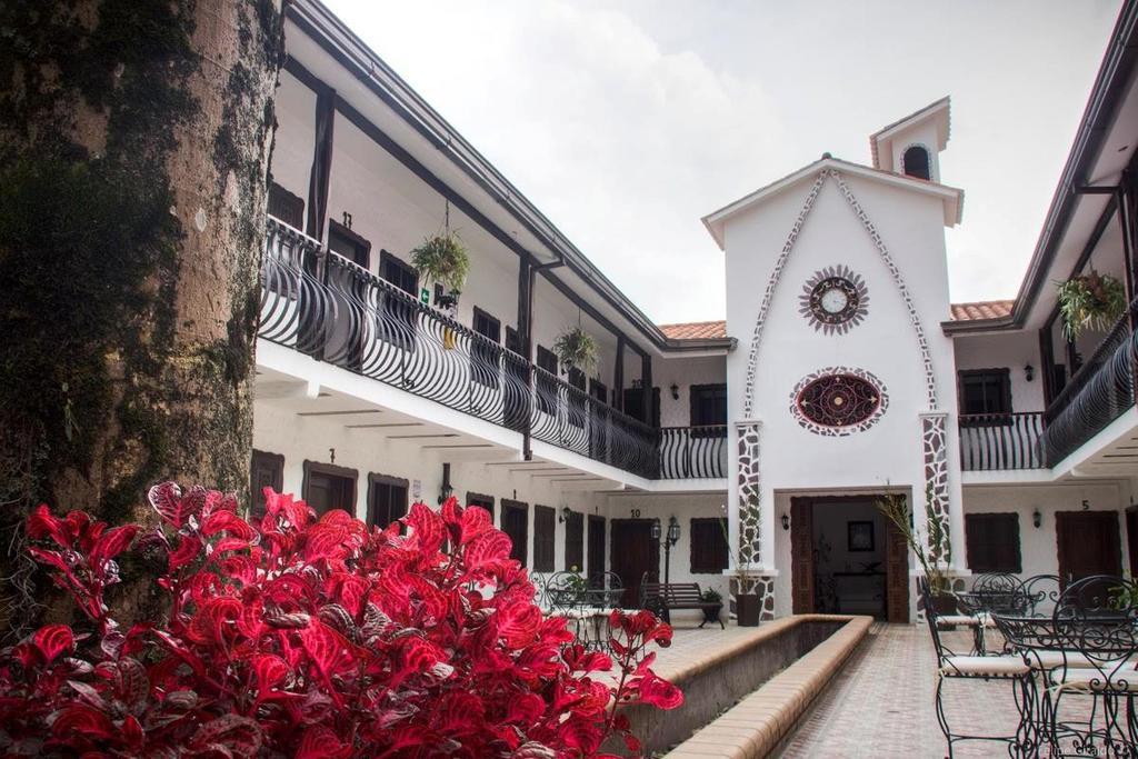 Casa Hotel Las Orquideas 시르카시아 외부 사진